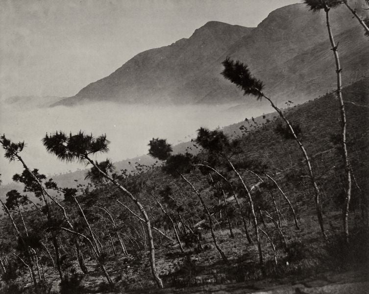 Auf dem Weg nach Ku-shan, westliches China. 1858–1862. Motifs recorded: bäume, foto, berge, landschaft, nebel, himmel, gebirge, sturm.