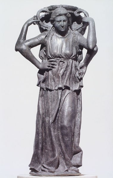 Amphoraträgerinnen der Fontana maggiore in Perugia. by Niccolò Pisano. 1276–1278. Motifs recorded: frau, arme, skulptur, kleid, hände, falten, knie, vierarmig.