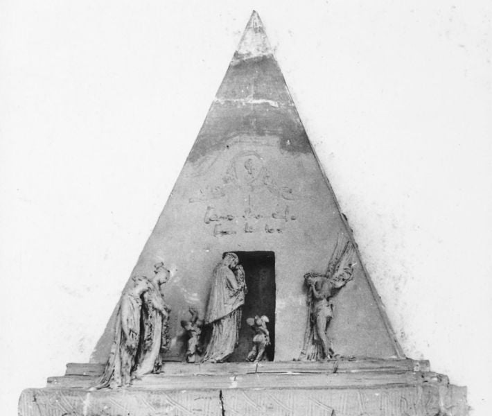 4.Bozzetto. by Antonio Canova. 1791–1795. Motifs recorded: pyramide, dreieck, stein, kinder, menschen, tür, engel, grab.
