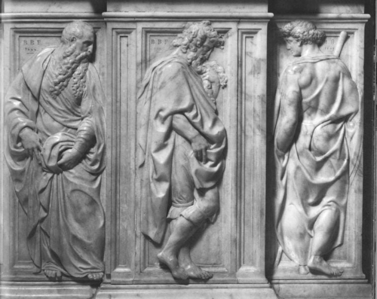 Chorschranken, Propheten. by Baccio Bandinelli. 1555. Motifs recorded: bart, relief, marmor, männer, rücken, stein, mann, gewand.